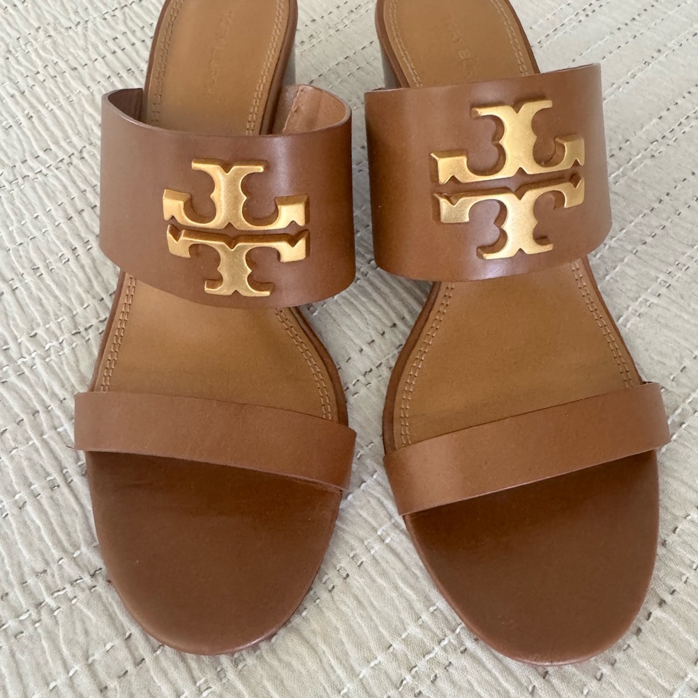 Tory Burch Tan Sandals with Gold Accents
